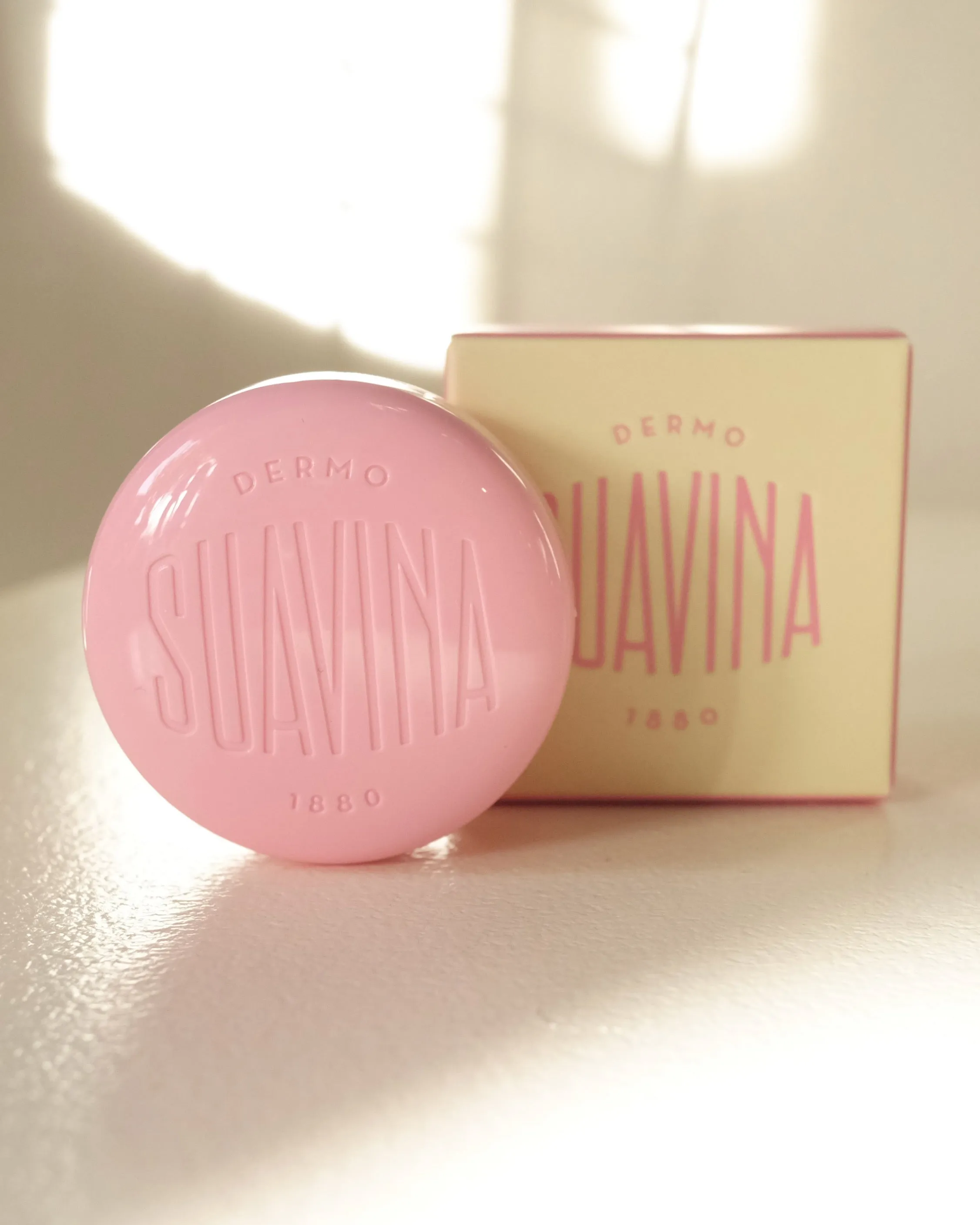 Suavina Lip Balm Jar, Strawberry